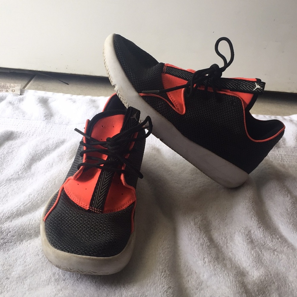 JORDAN eclipse